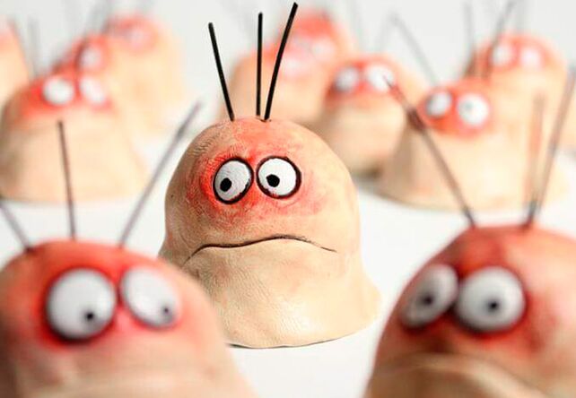 figurine simbolizând negii